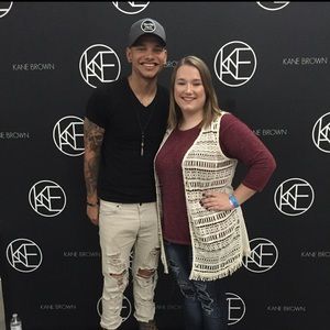 Meet your Posher, Faith